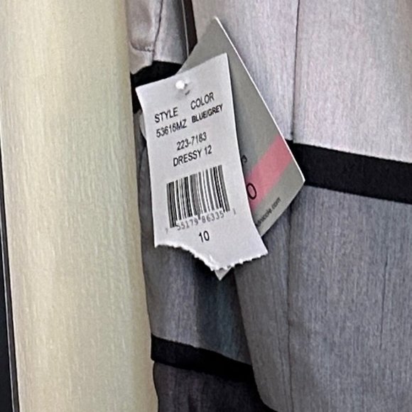 Brand new party dress, retro yet modern vibe! - Picture 6 of 6